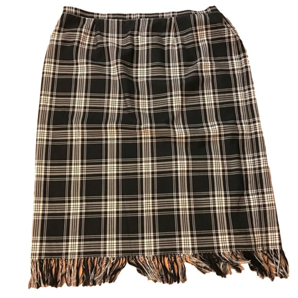 Studio C Dresses & Skirts - Studio C Skirt Size 28W Black White Plaid